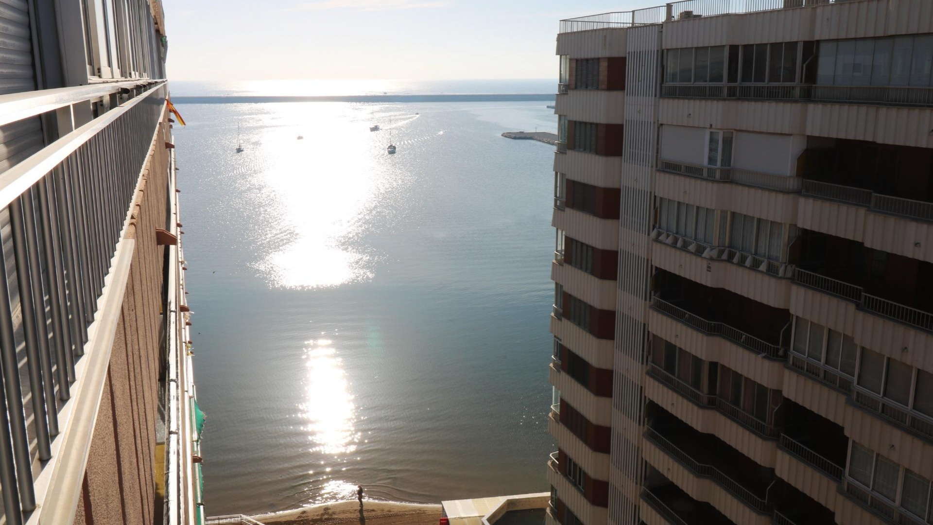 Revente - Appartement - Torrevieja - 1st line to the sea
