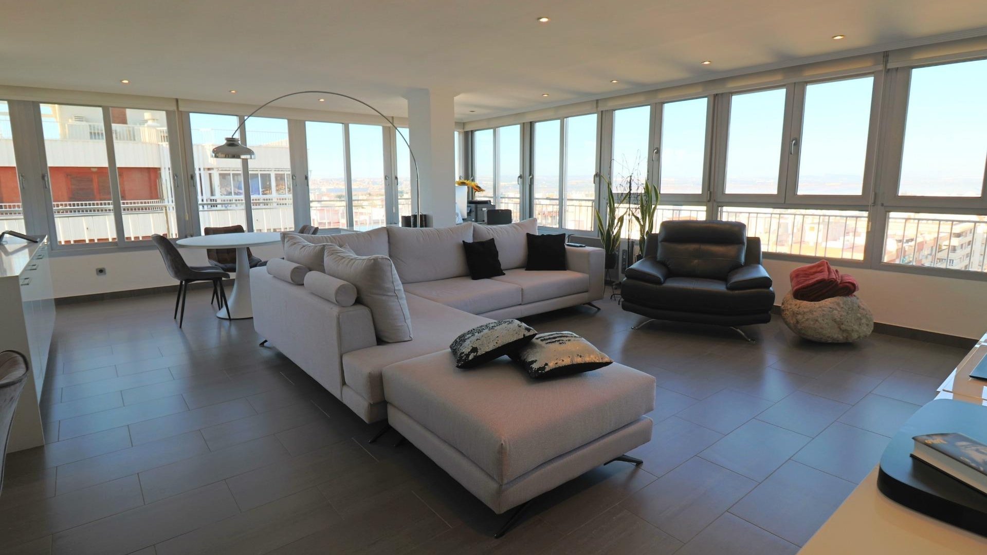 Revente - Appartement - Torrevieja - 1st line to the sea