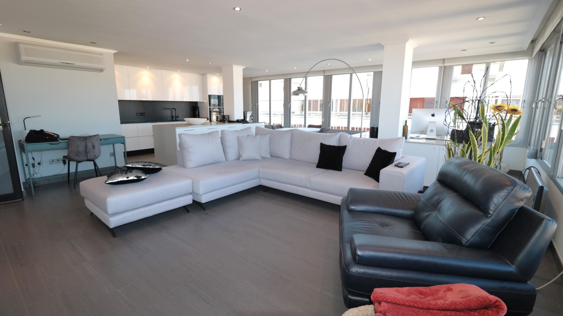 Revente - Appartement - Torrevieja - 1st line to the sea