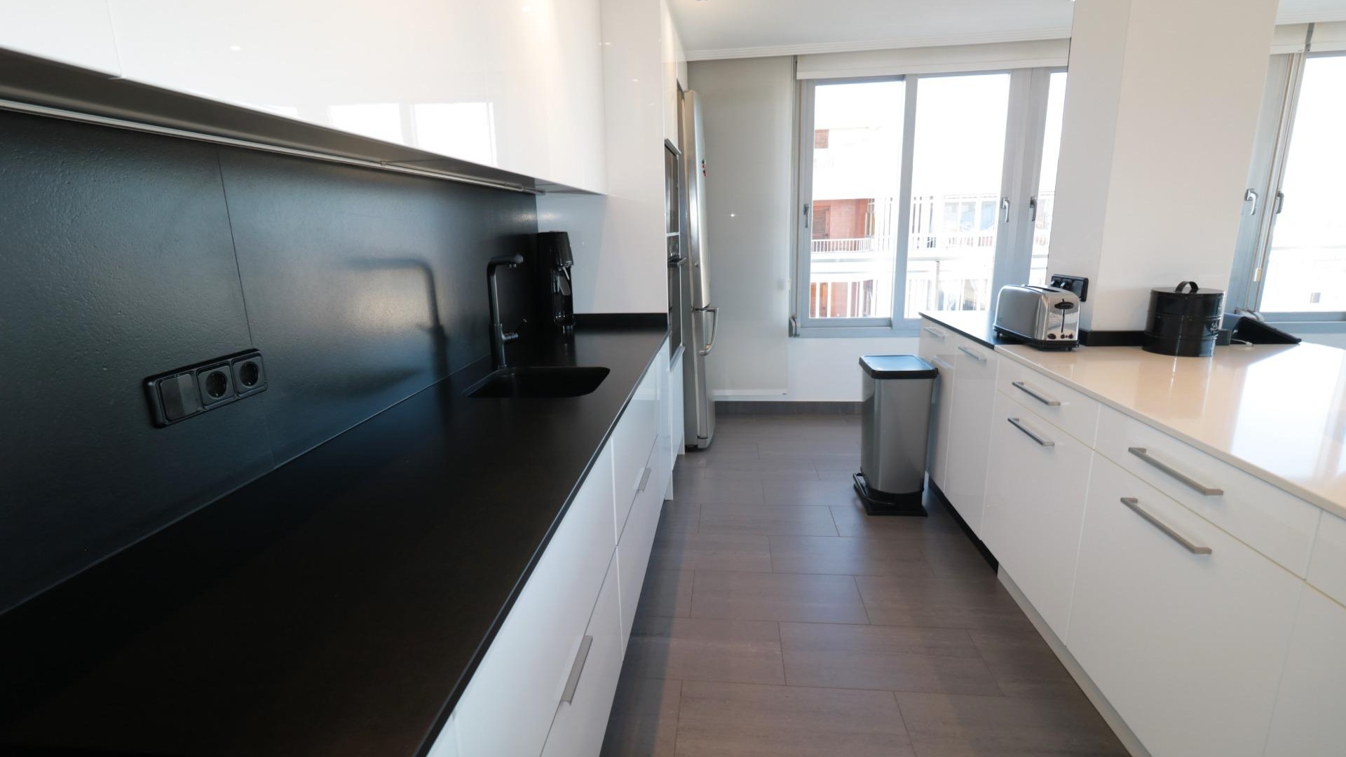 Revente - Appartement - Torrevieja - 1st line to the sea