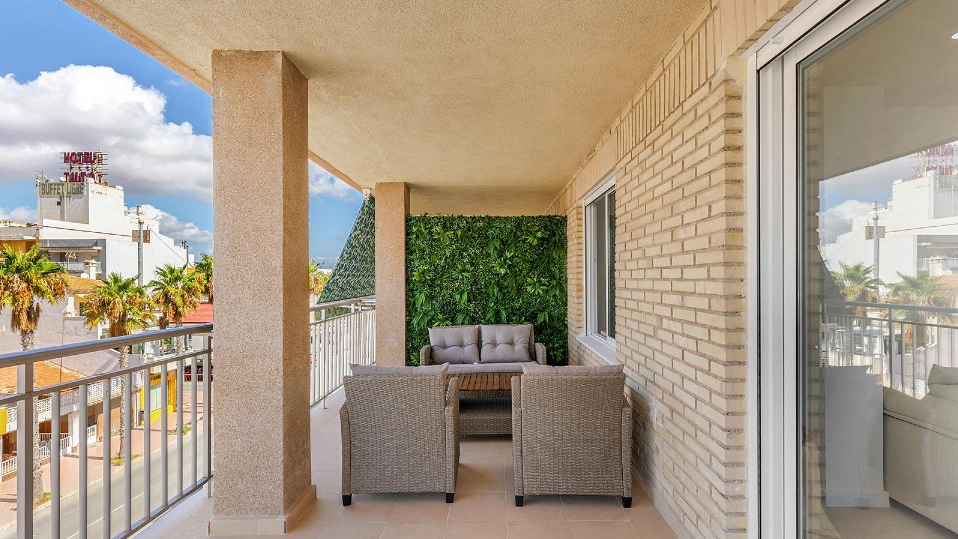 Revente - Appartement - Torrevieja - 1st line to the sea