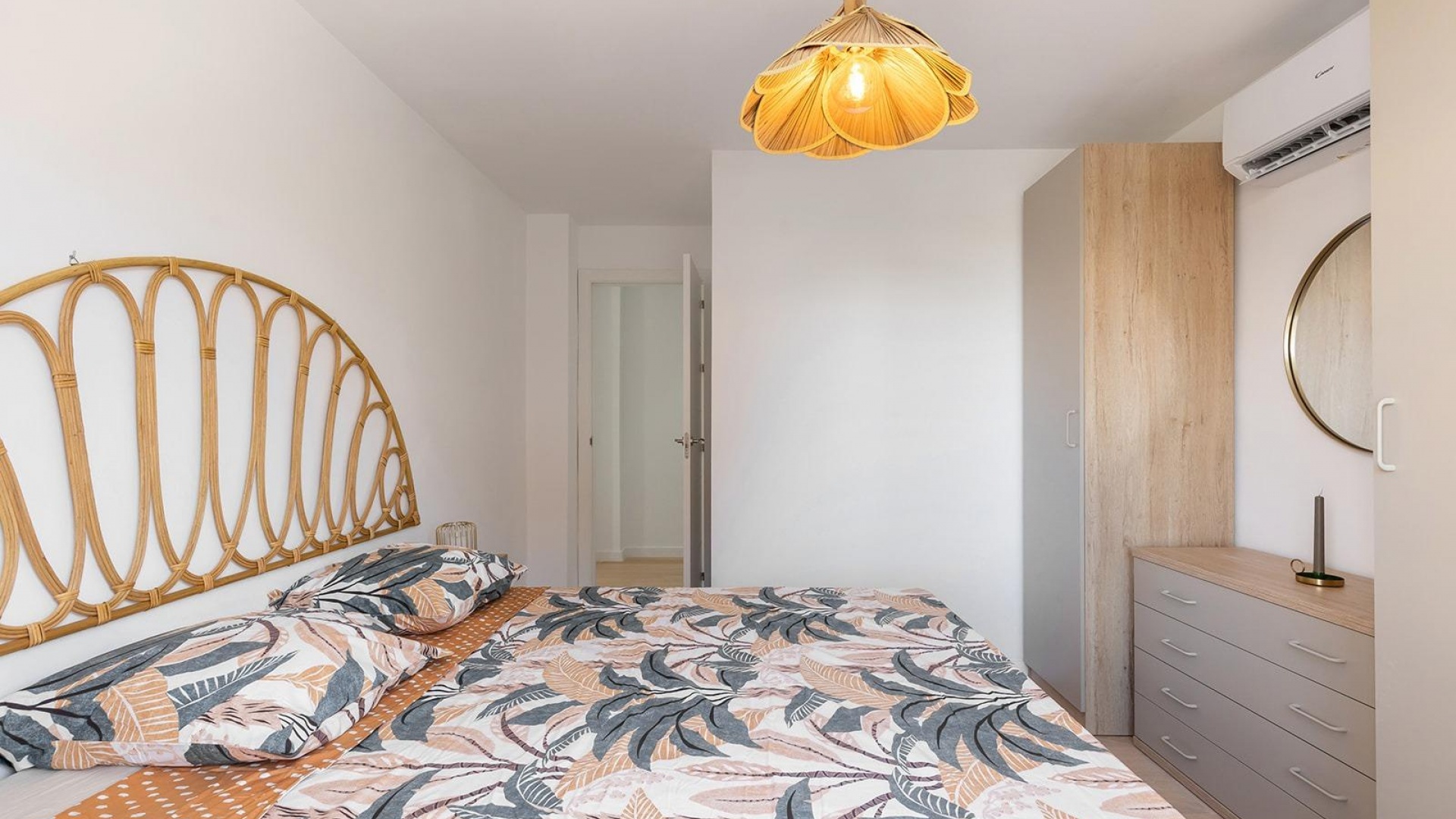 Revente - Appartement - Torrevieja - 1st line to the sea