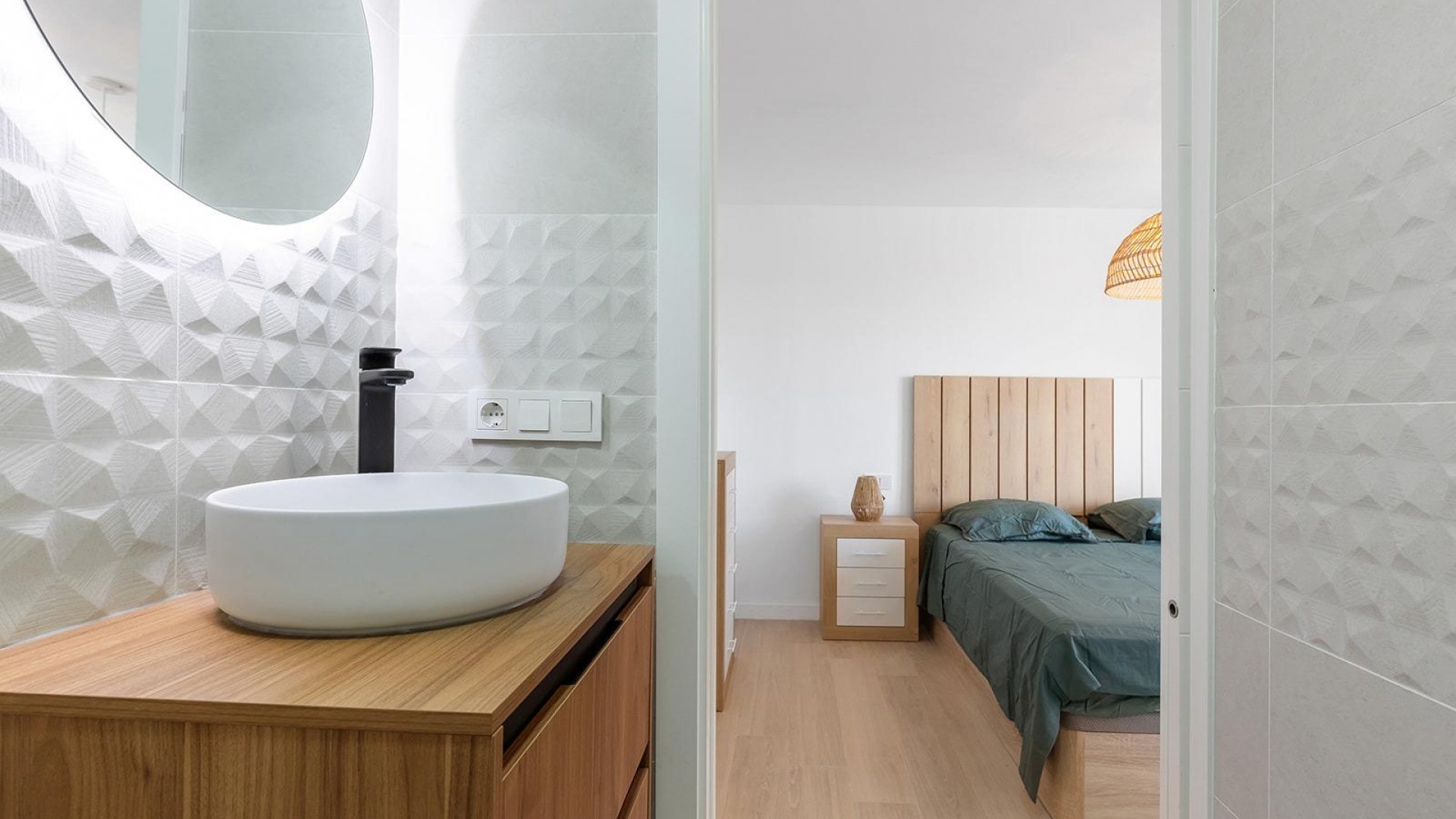 Revente - Appartement - Torrevieja - 1st line to the sea