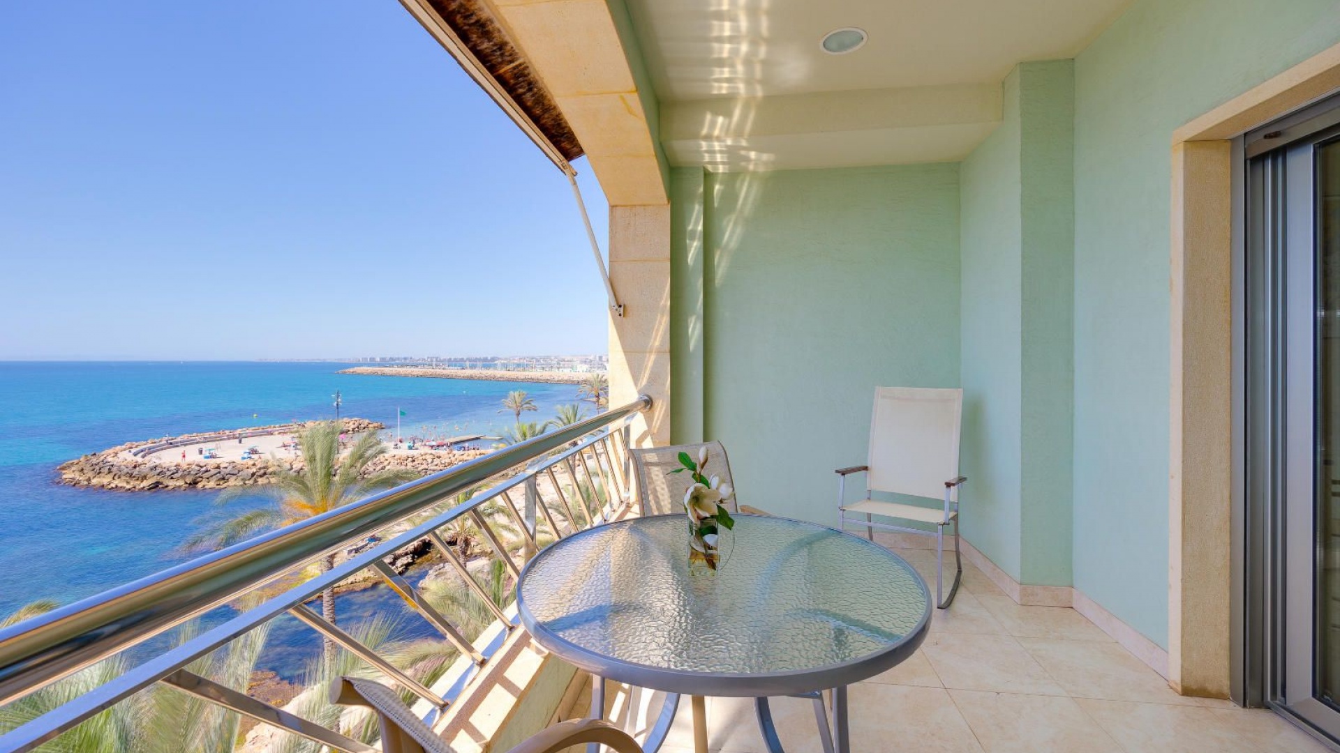 Revente - Appartement - Torrevieja - 1st line to the sea