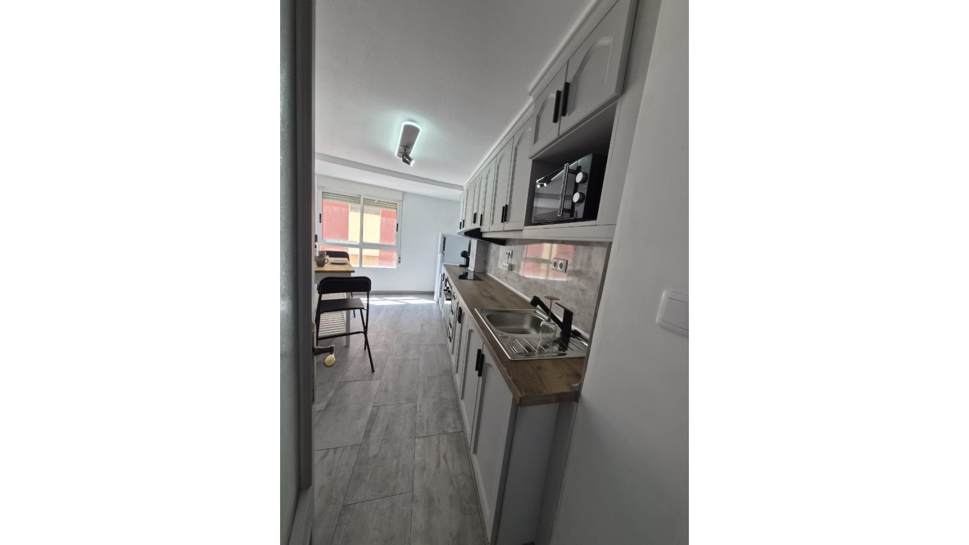 Revente - Appartement - Torrevieja - 1st line to the sea