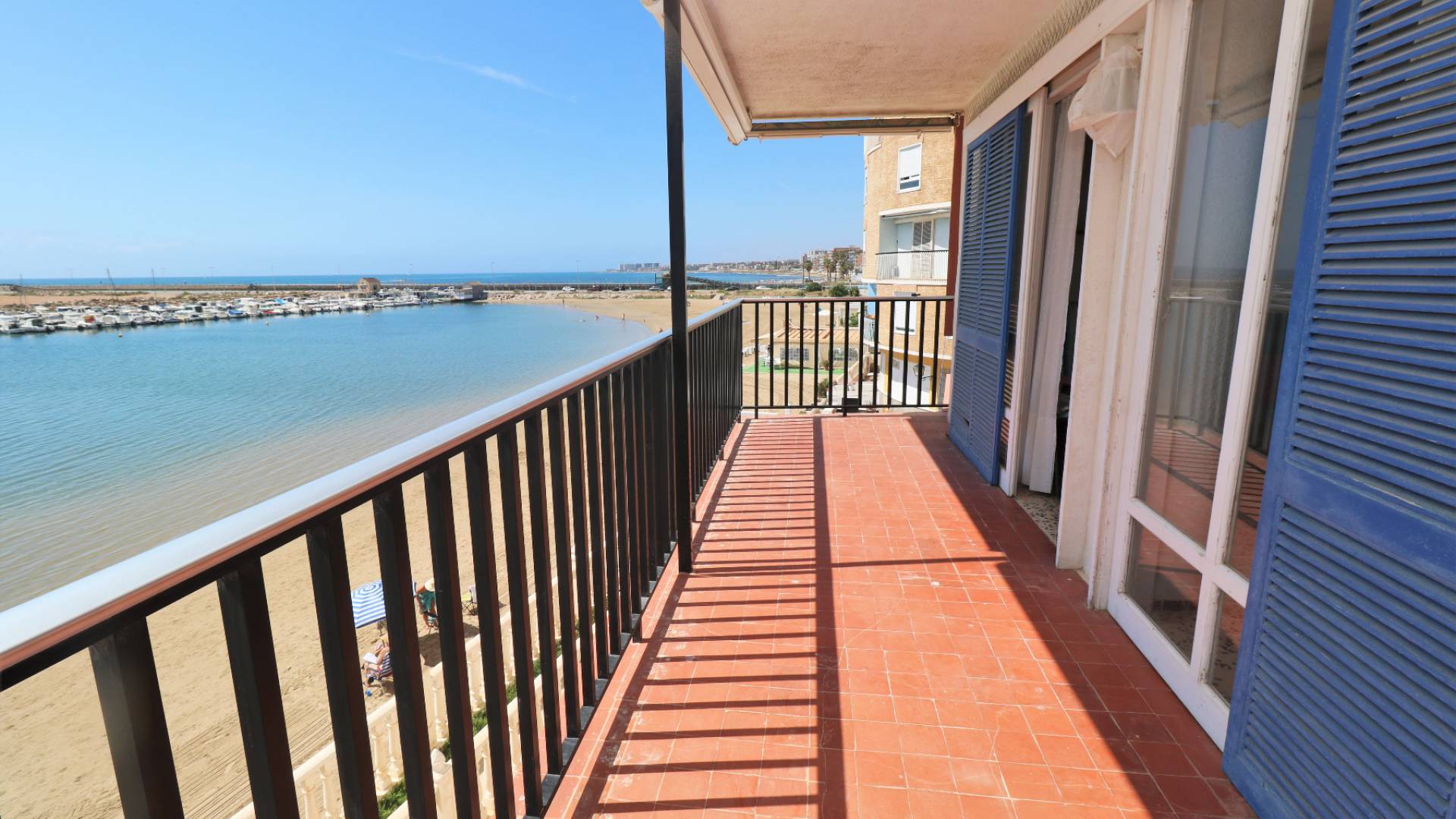 Revente - Appartement - Torrevieja - 1st line to the sea