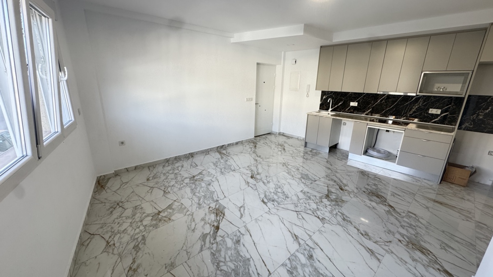 Revente - Appartement - Torrevieja - Beachside Torrevieja