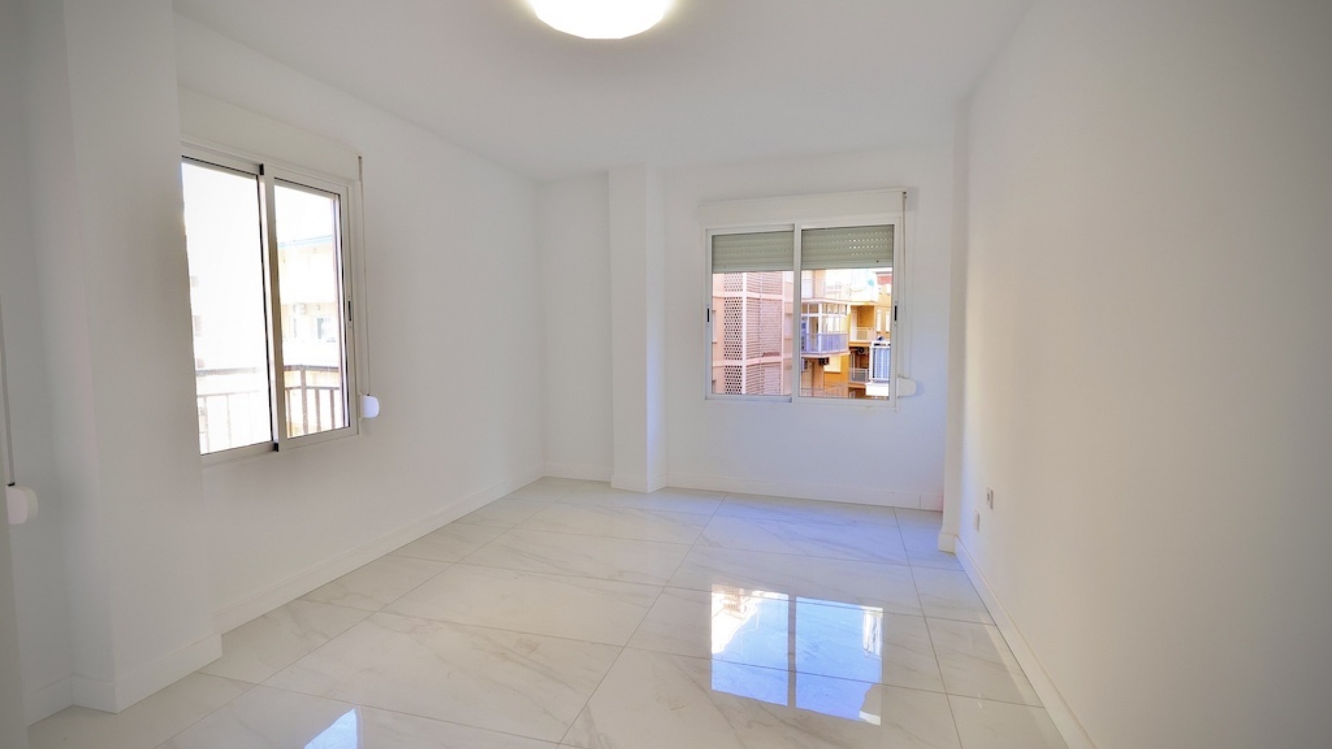 Revente - Appartement - Torrevieja - Beachside Torrevieja