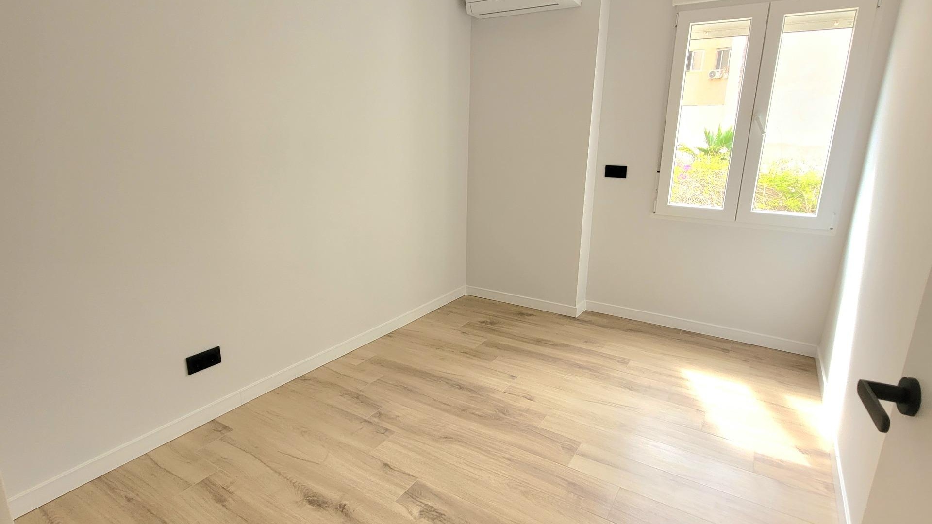 Revente - Appartement - Torrevieja - Beachside Torrevieja