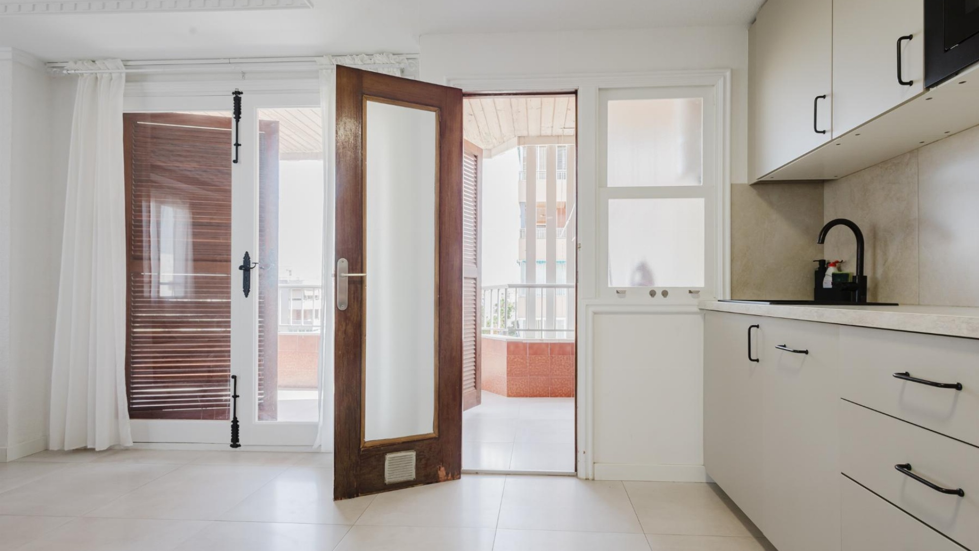 Revente - Appartement - Torrevieja - Beachside Torrevieja