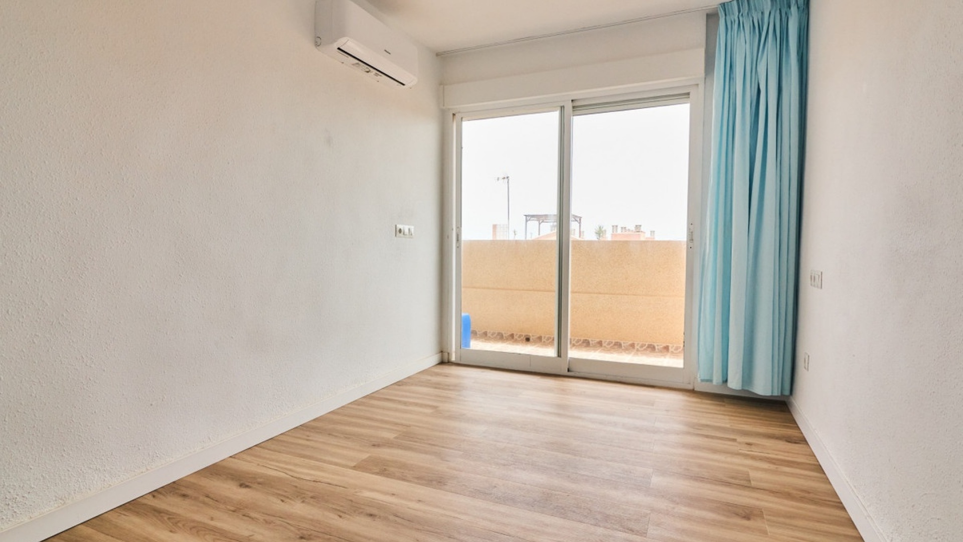 Revente - Appartement - Torrevieja - La Mata
