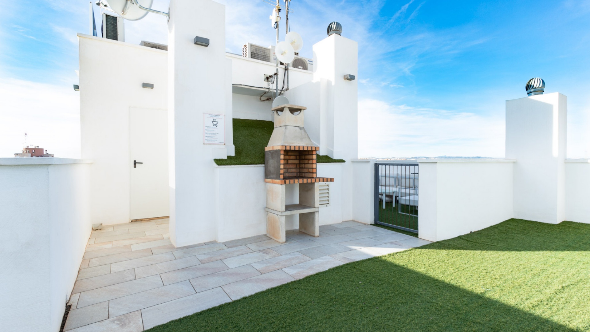 Revente - Appartement - Torrevieja - Nueva Torrevieja