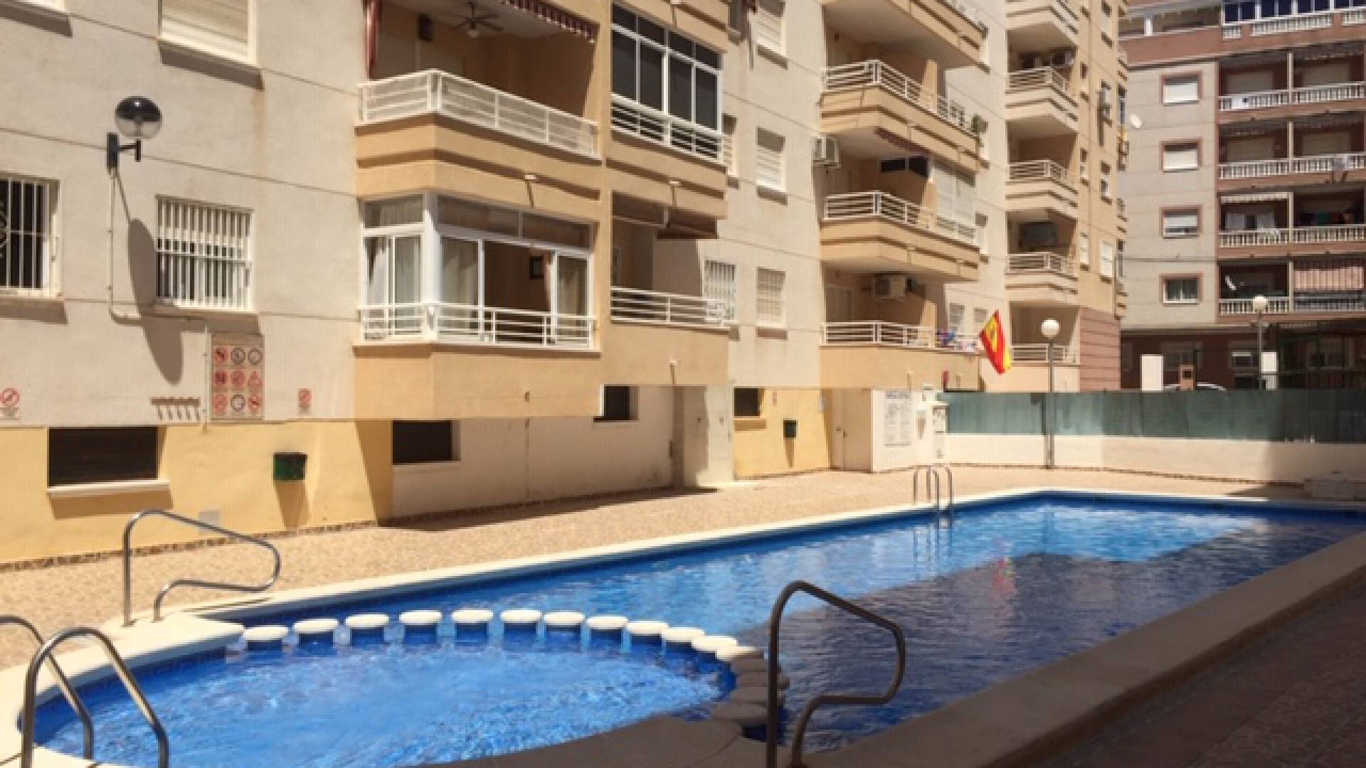 Revente - Appartement - Torrevieja - Nueva Torrevieja