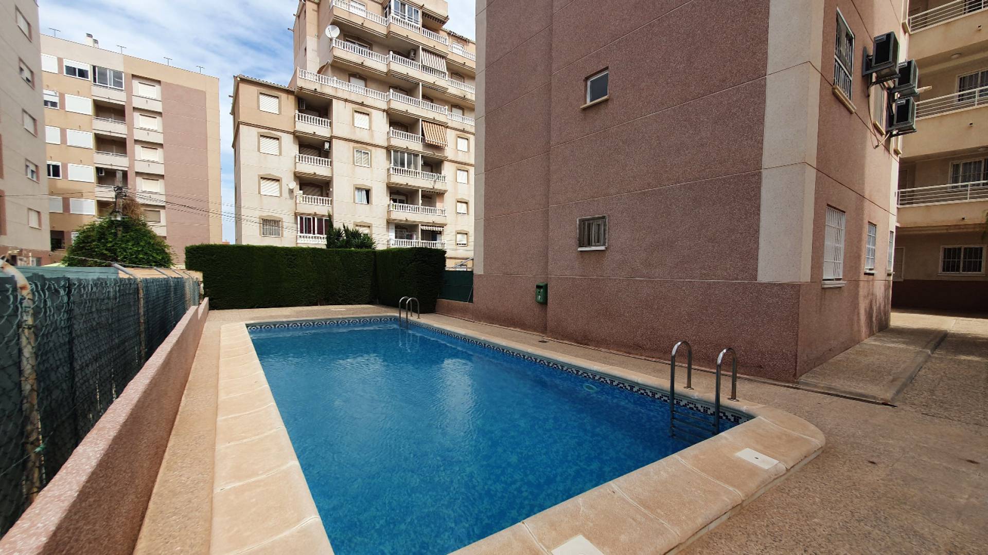 Revente - Appartement - Torrevieja - Nueva Torrevieja