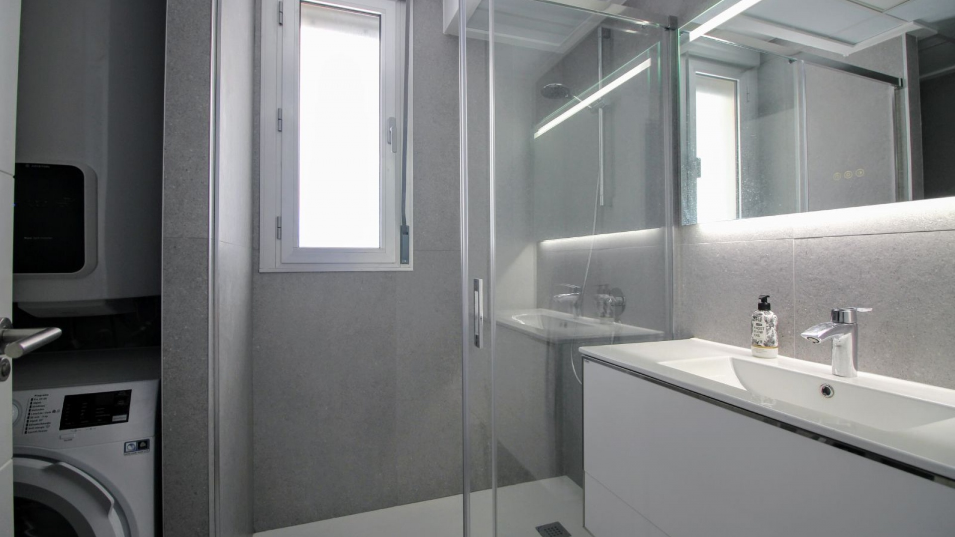 Revente - Appartement - Torrevieja - Nueva Torrevieja