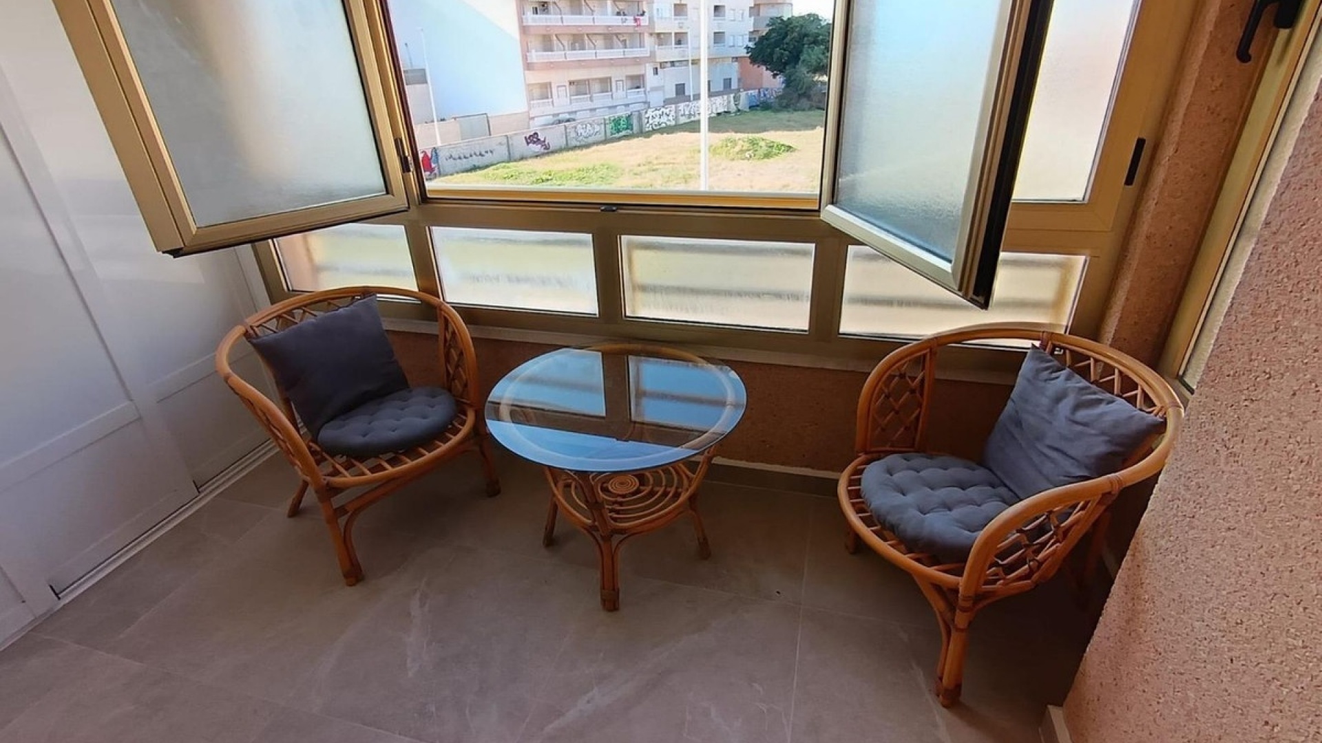 Revente - Appartement - Torrevieja - Playa De La Mata