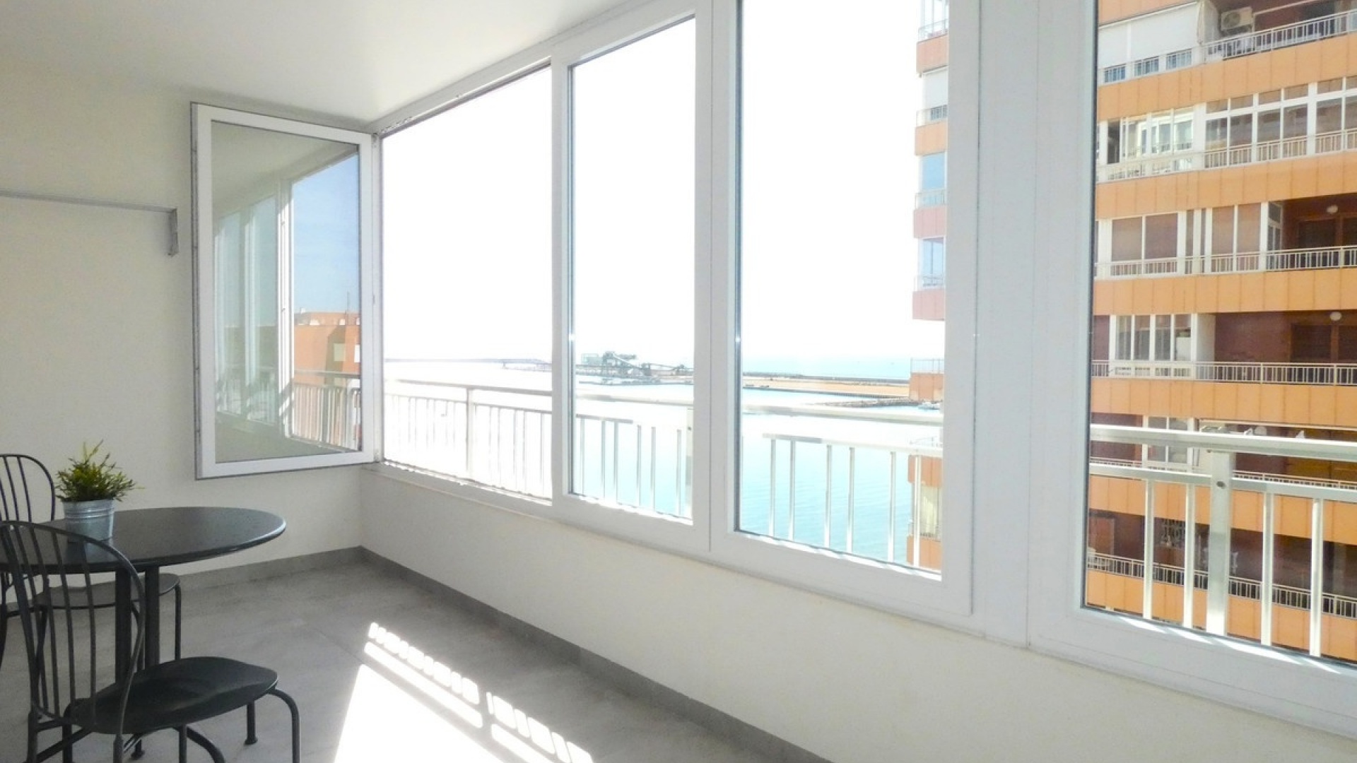 Revente - Appartement - Torrevieja - Torrevieja Centro