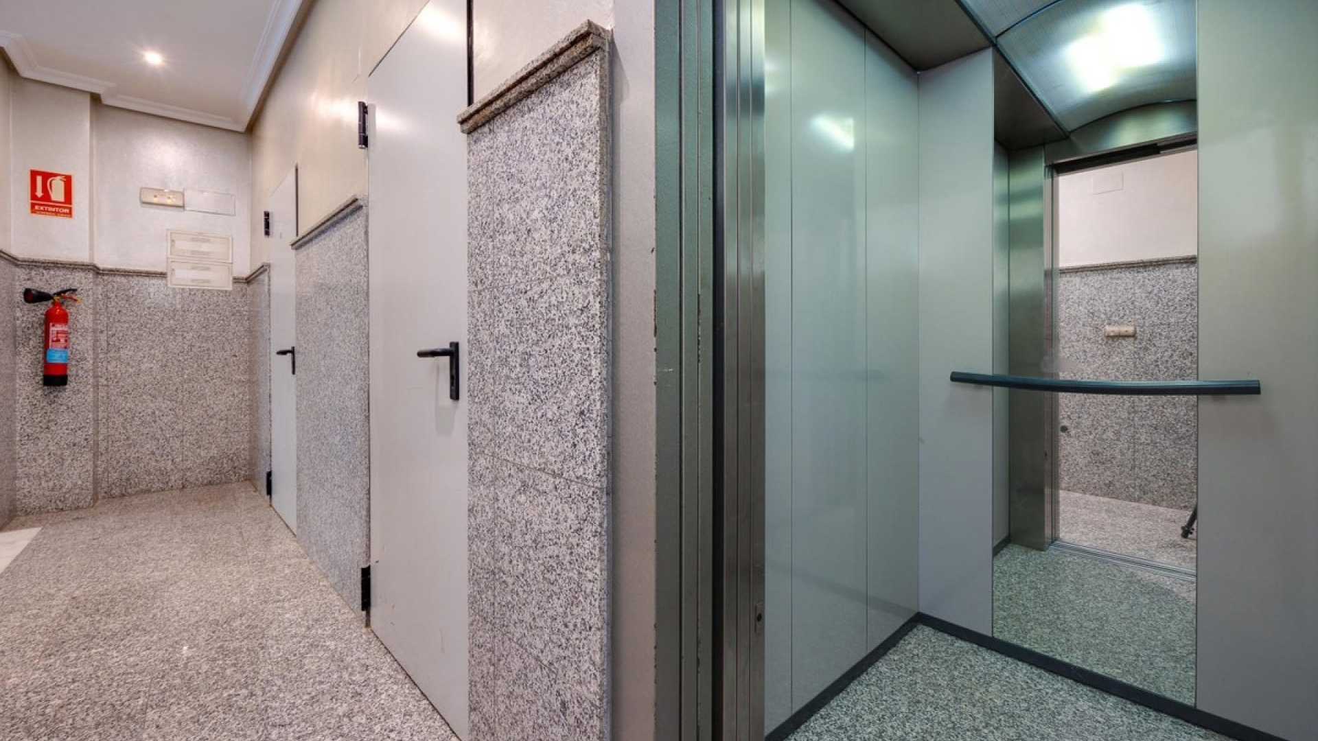 Revente - Appartement - Torrevieja - Torrevieja Centro