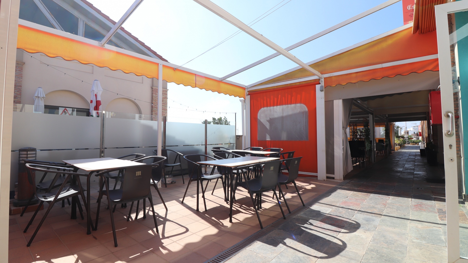 Revente - Commercial - Algorfa - La Finca Golf Resort