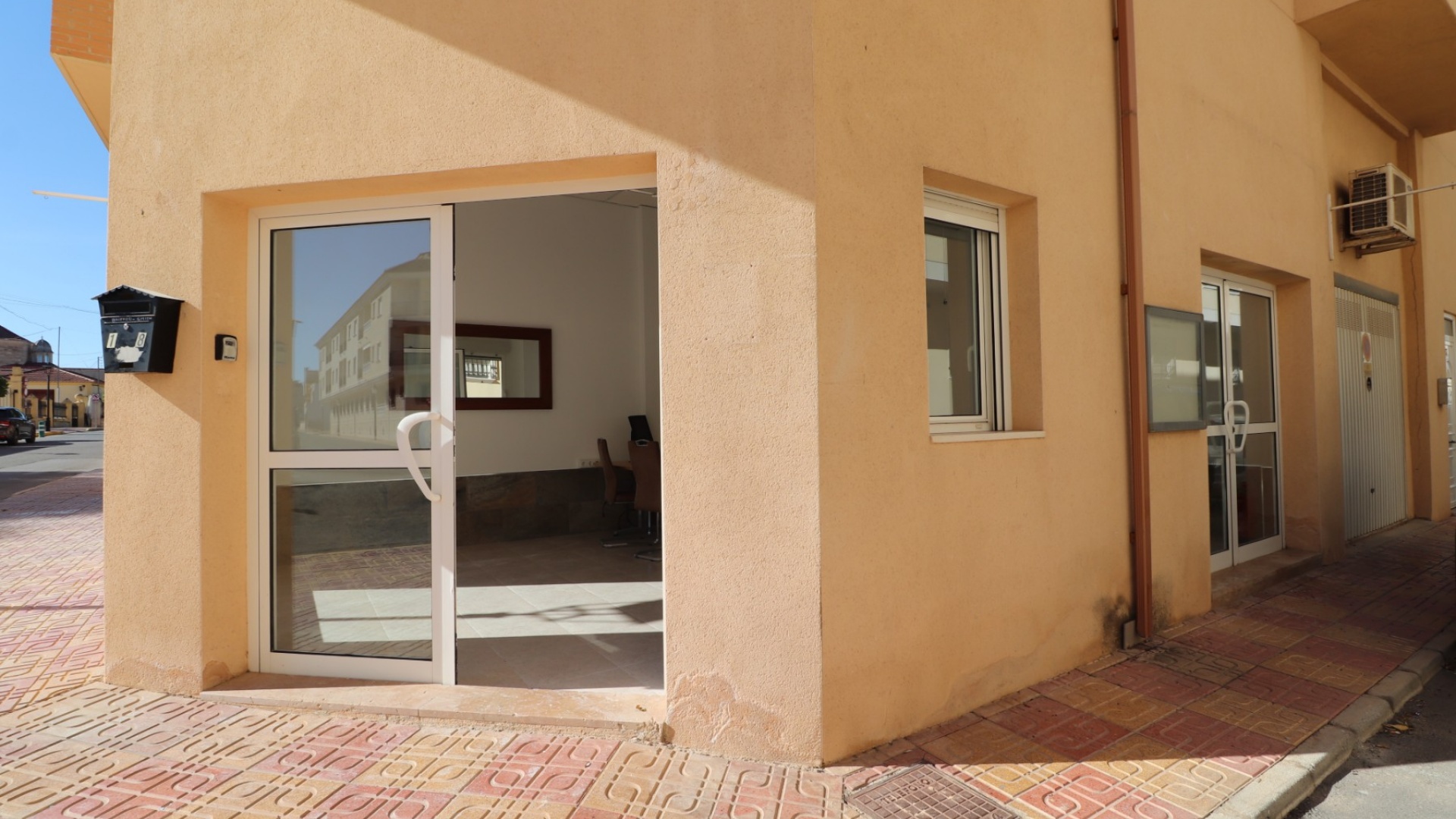 Revente - Commercial - Jacarilla - Jacarilla - Town