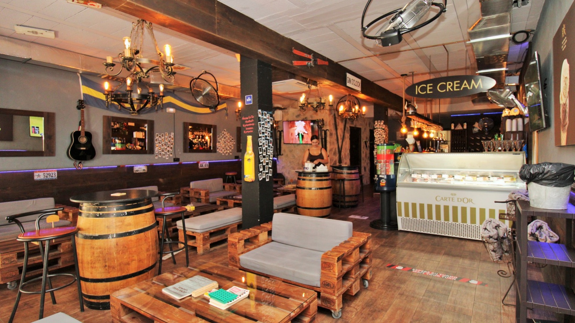 Revente - Commercial - Villamartin