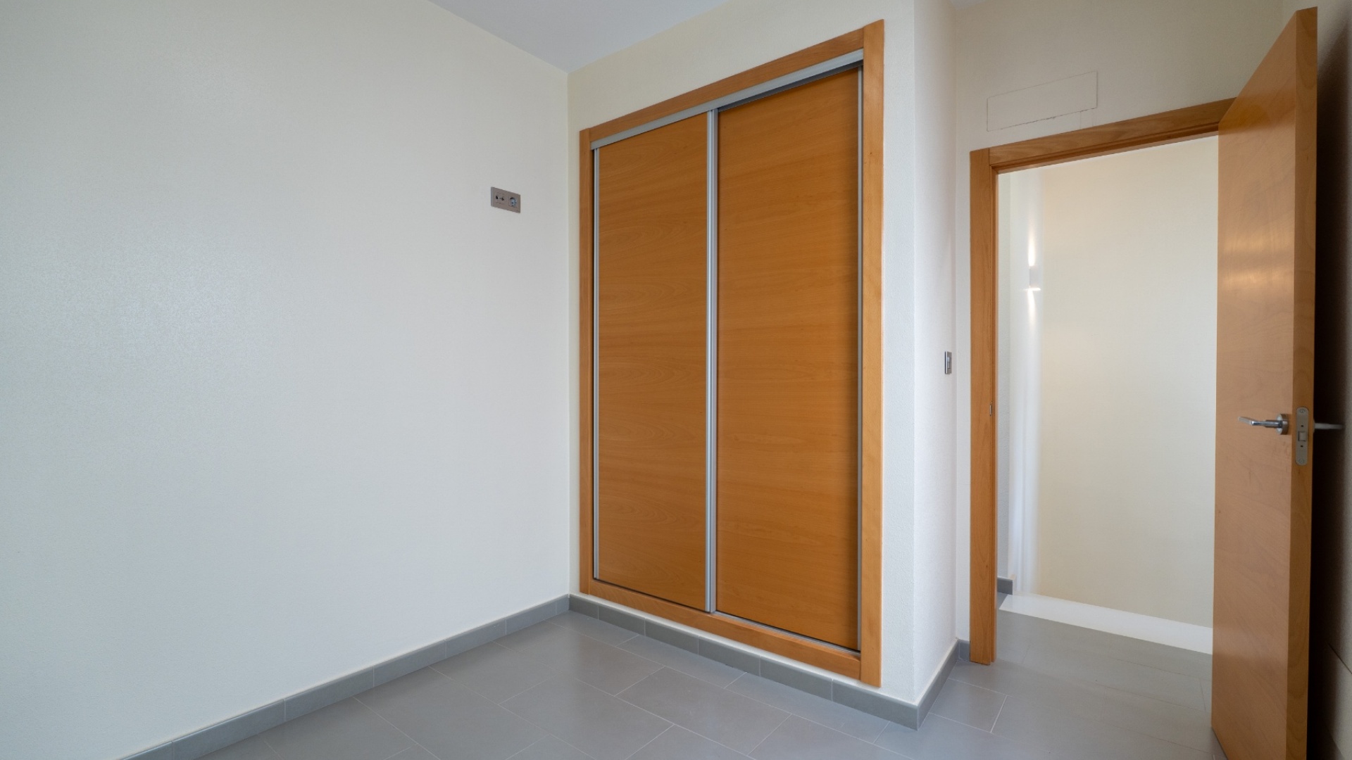 Revente - Maison de ville - Bigastro