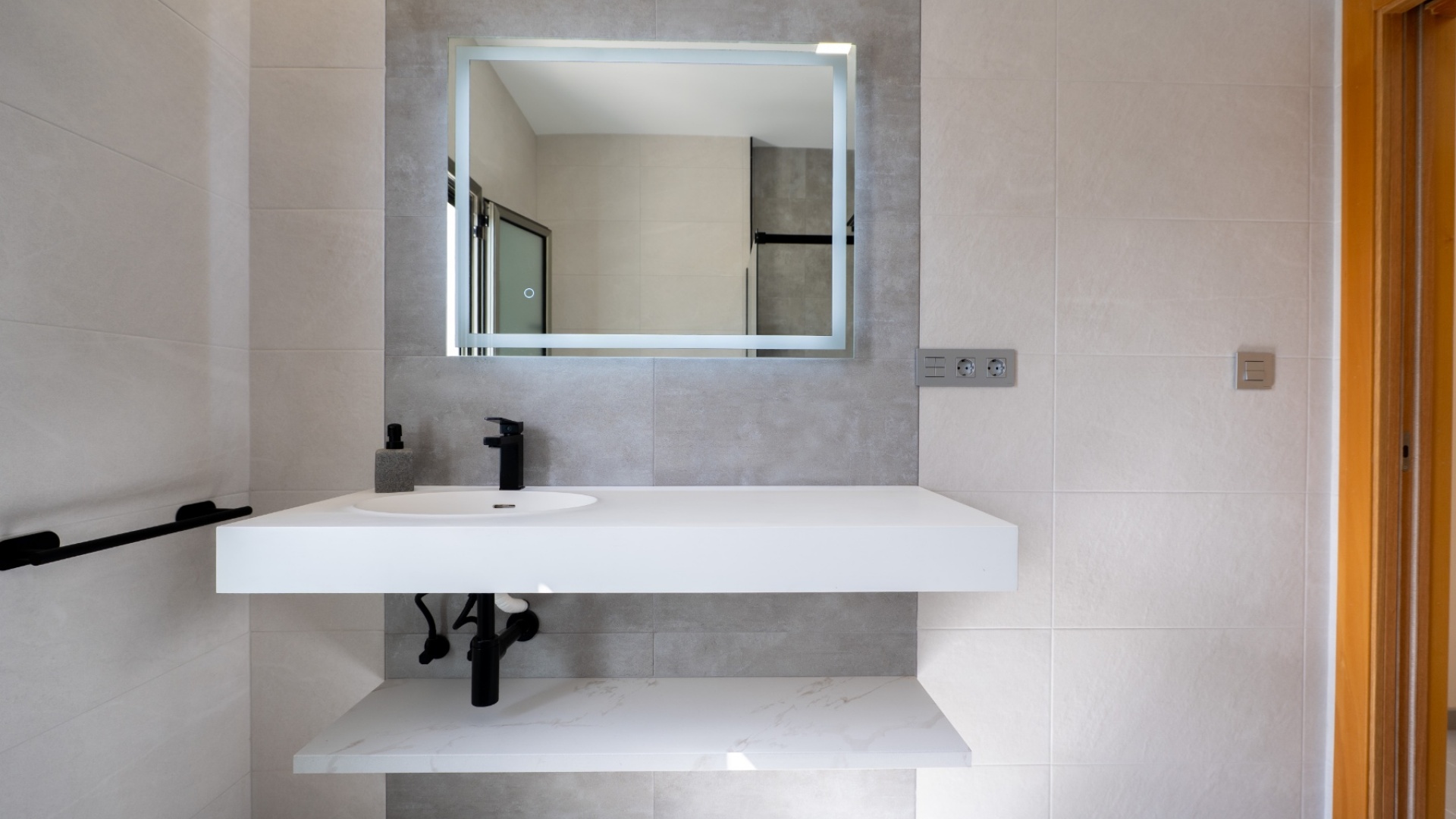 Revente - Maison de ville - Bigastro