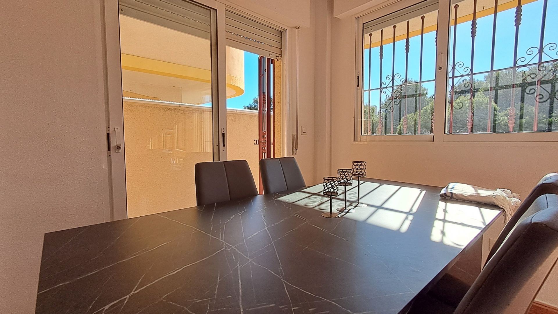 Revente - Maison de ville - La Zenia - amapolas