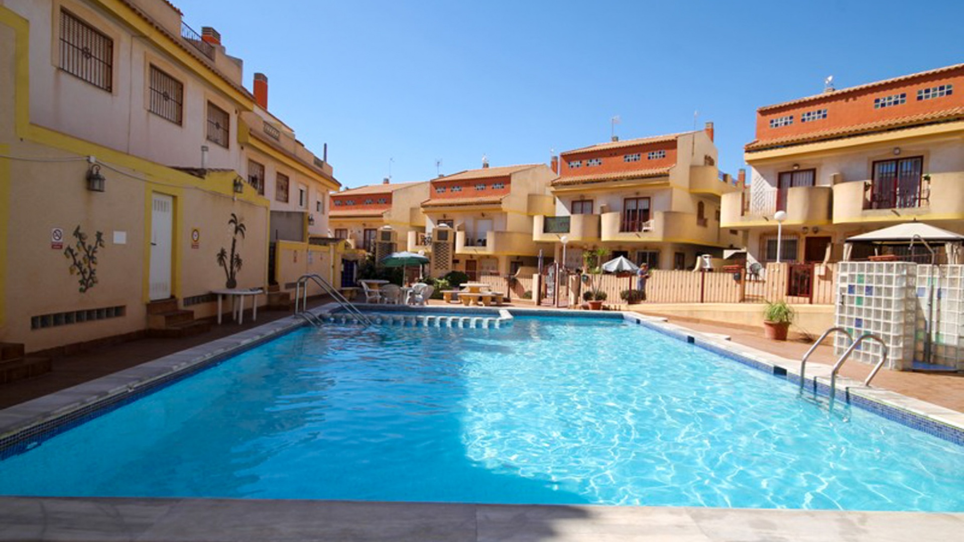 Revente - Maison de ville - La Zenia - amapolas