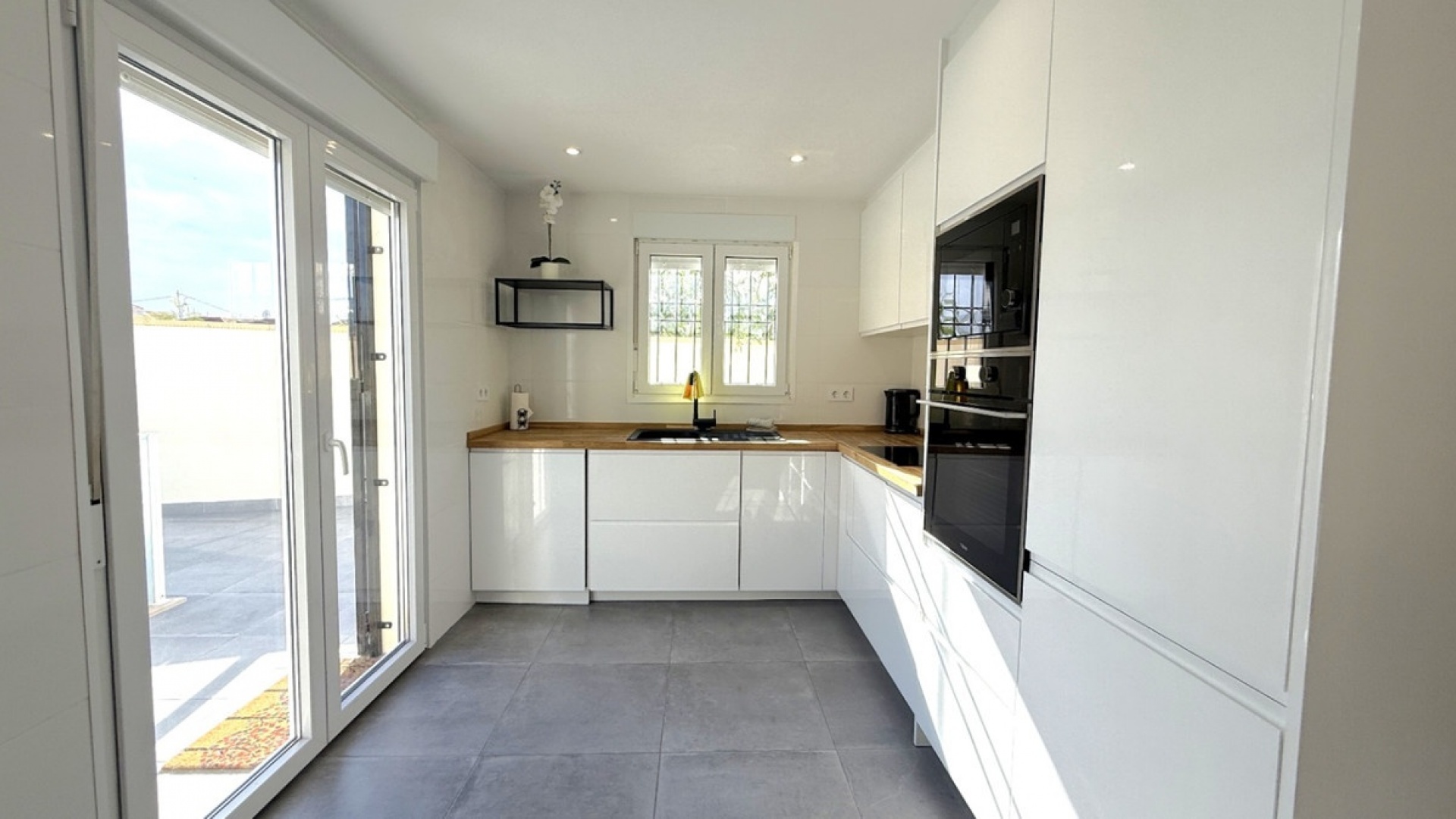 Revente - Maison de ville - La Zenia