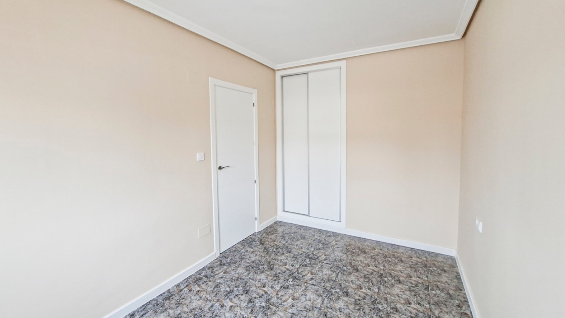 Revente - Maison de ville - La Zenia