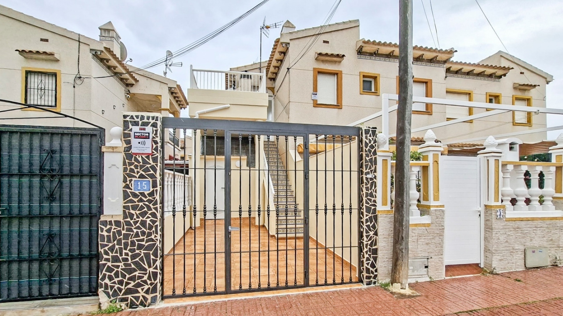Revente - Maison de ville - La Zenia