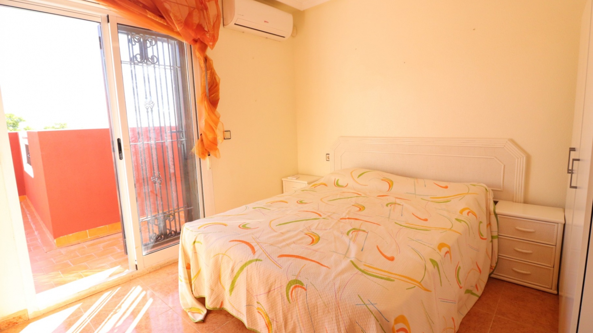 Revente - Maison de ville - Los Montesinos - La Herrada