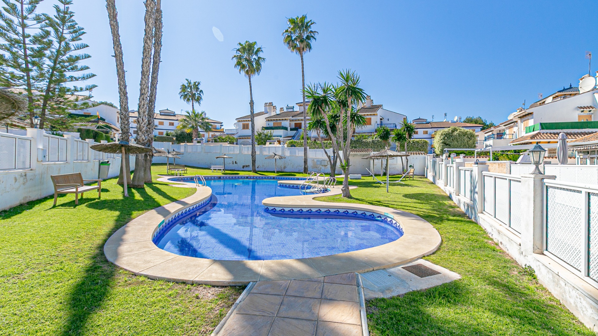 Revente - Maison de ville - Mil Palmeras - riomar