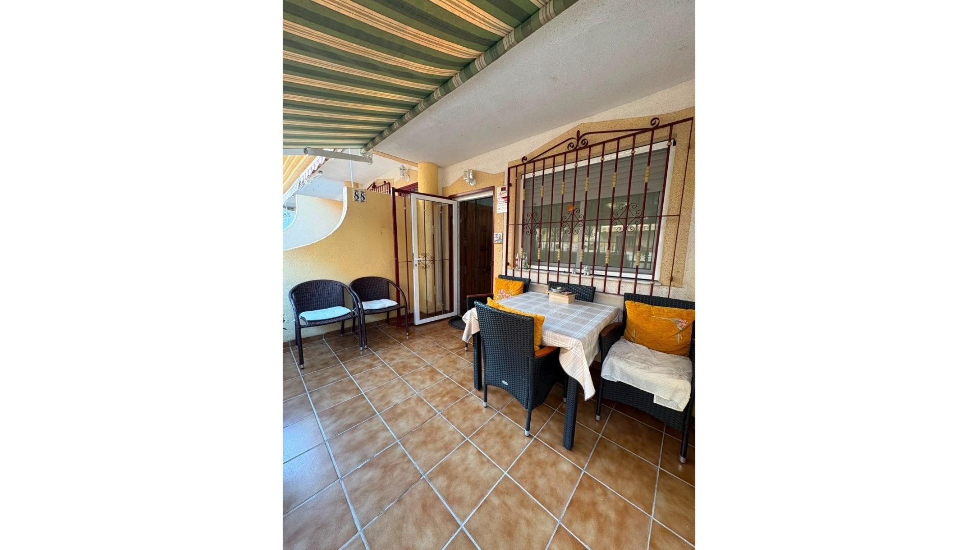 Revente - Maison de ville - Playa Flamenca - amapolas