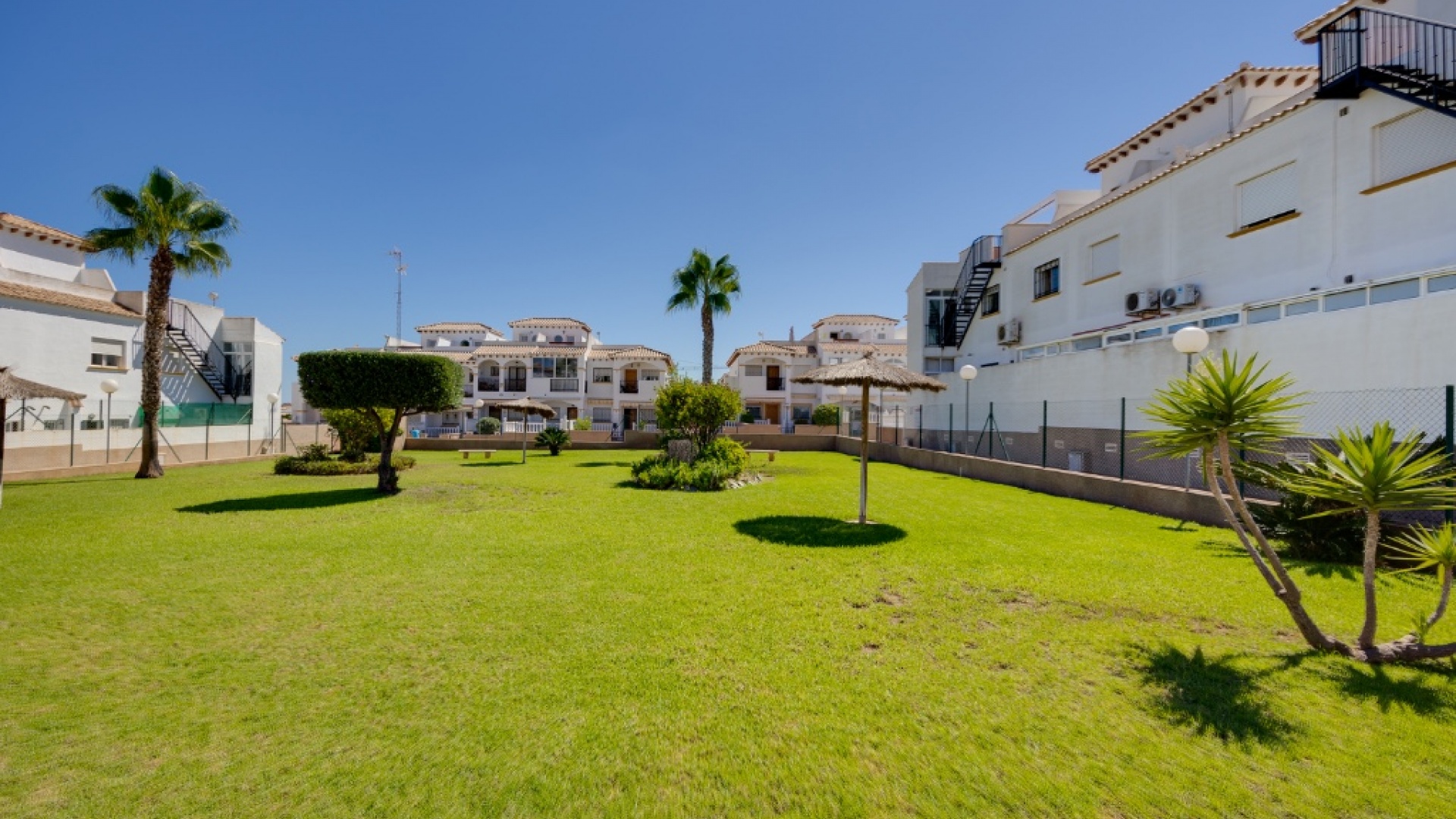 Revente - Maison de ville - Punta Prima