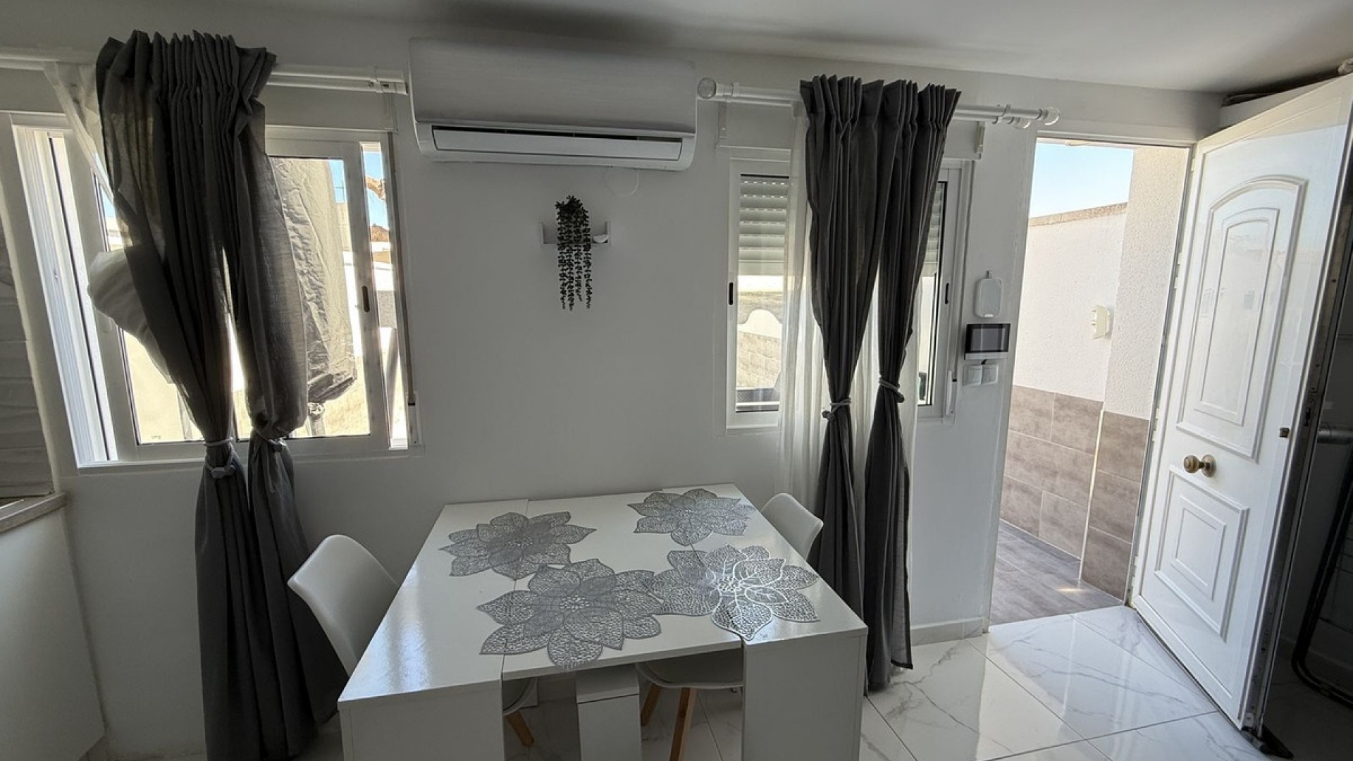 Revente - Maison de ville - Torrevieja - Torrevieja Centro