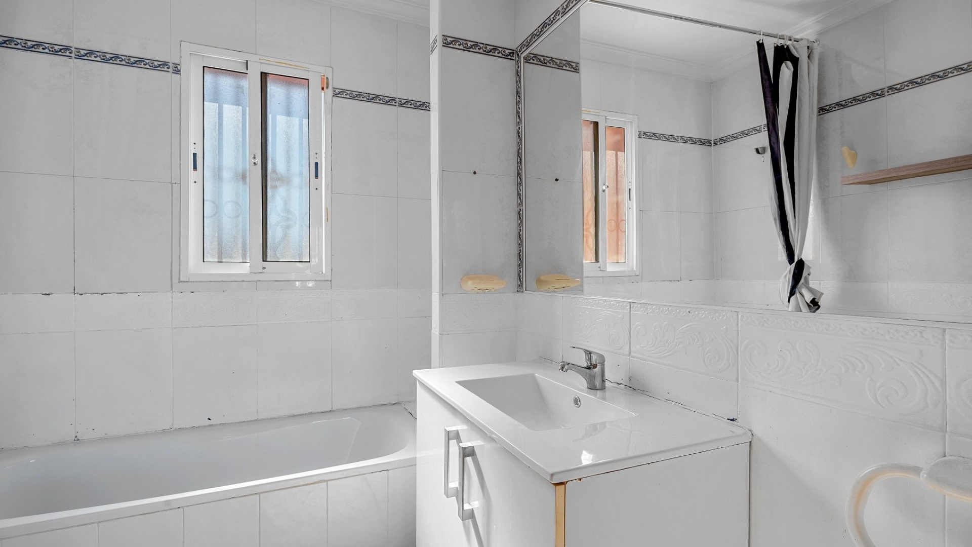 Revente - Maison de ville - Villamartin - bosque de las lomas
