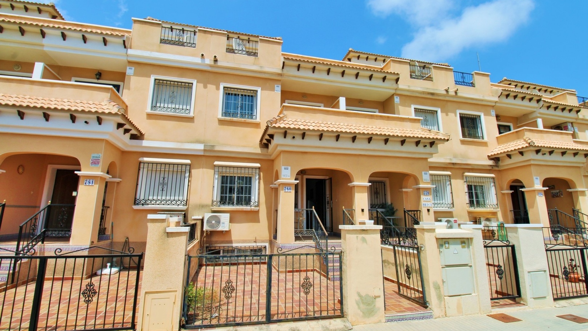 Revente - Maison de ville - Villamartin - entre golf