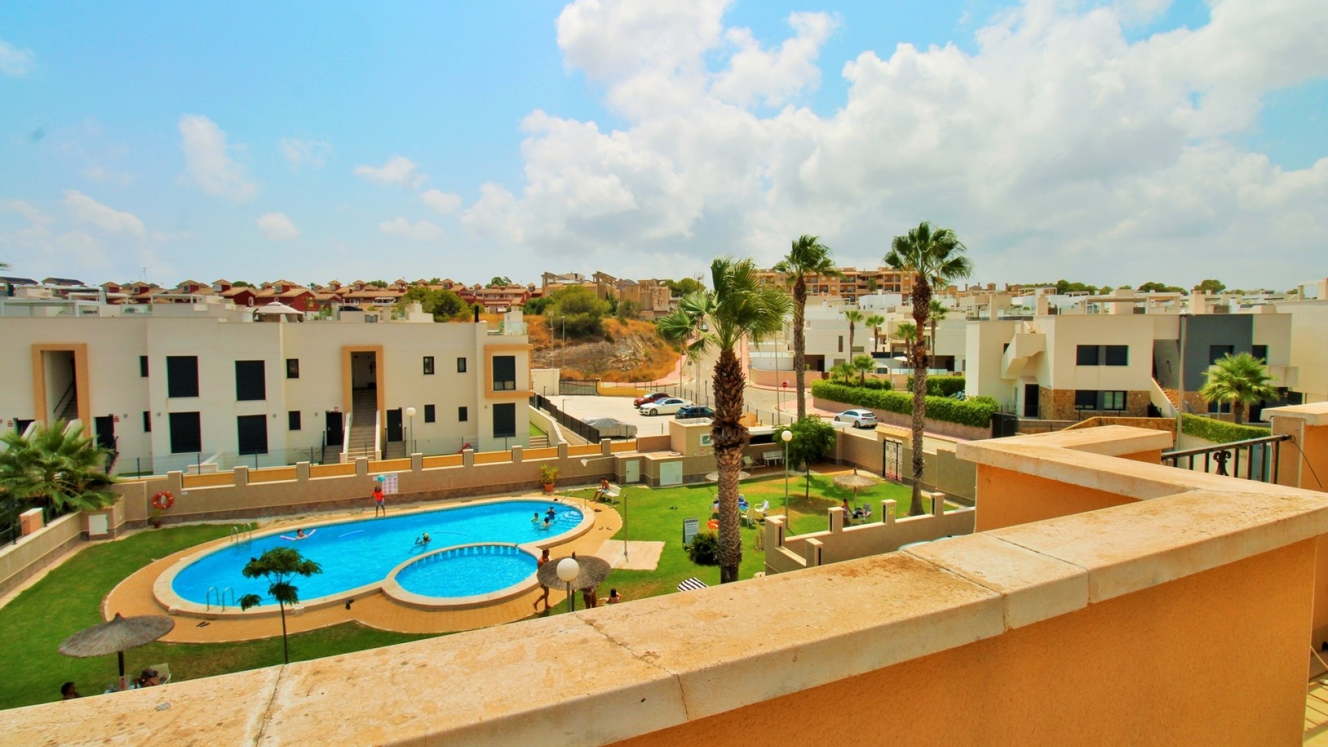 Revente - Maison de ville - Villamartin - entre golf