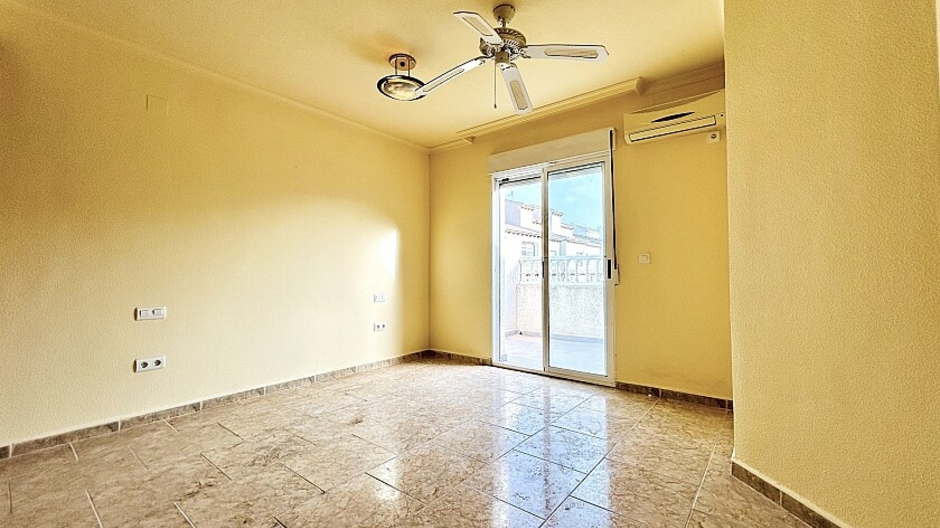 Revente - Maison de ville - Villamartin - La Fuente