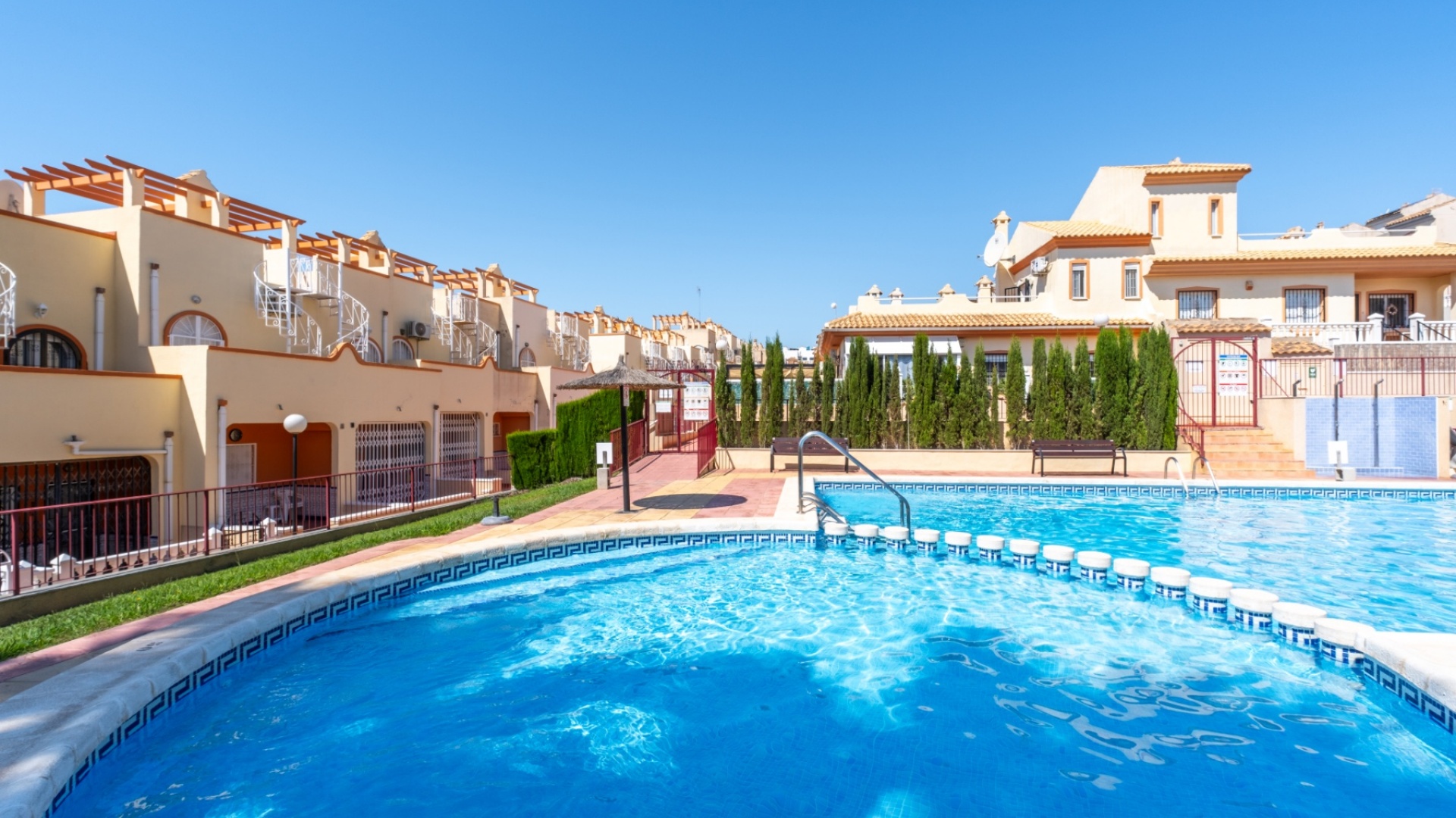 Revente - Maison de ville - Villamartin - Las Filipinas