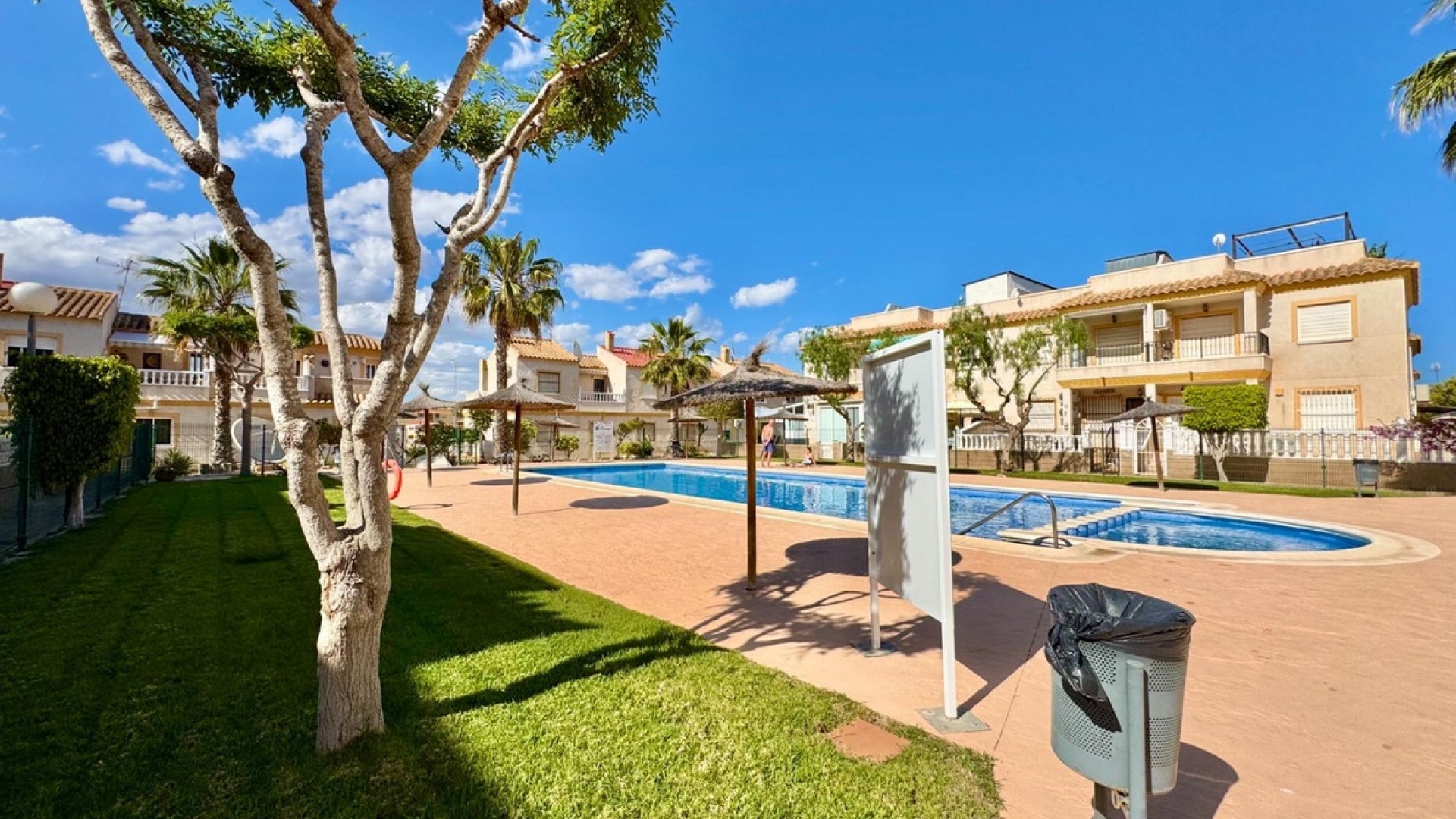 Revente - Maison de ville - Villamartin - Las Filipinas