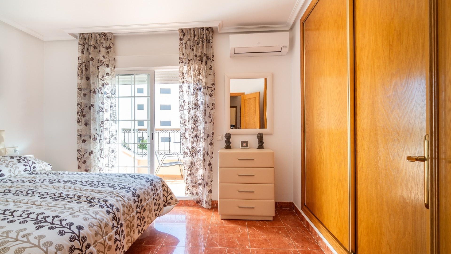 Revente - Maison de ville - Villamartin - Los Dolses