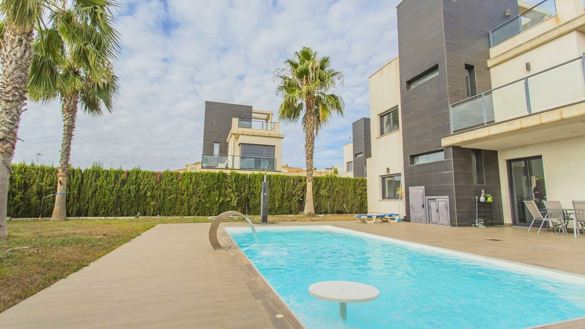 Revente - Villa - Cabo Roig - Costa Blanca South