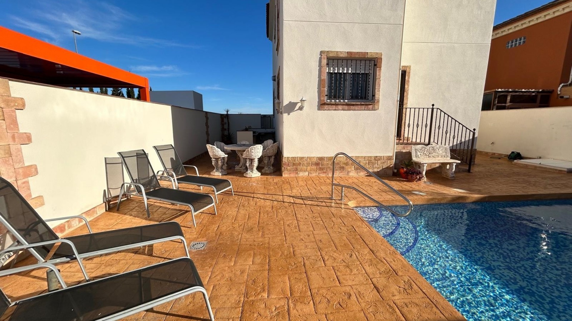 Revente - Villa - Daya Nueva