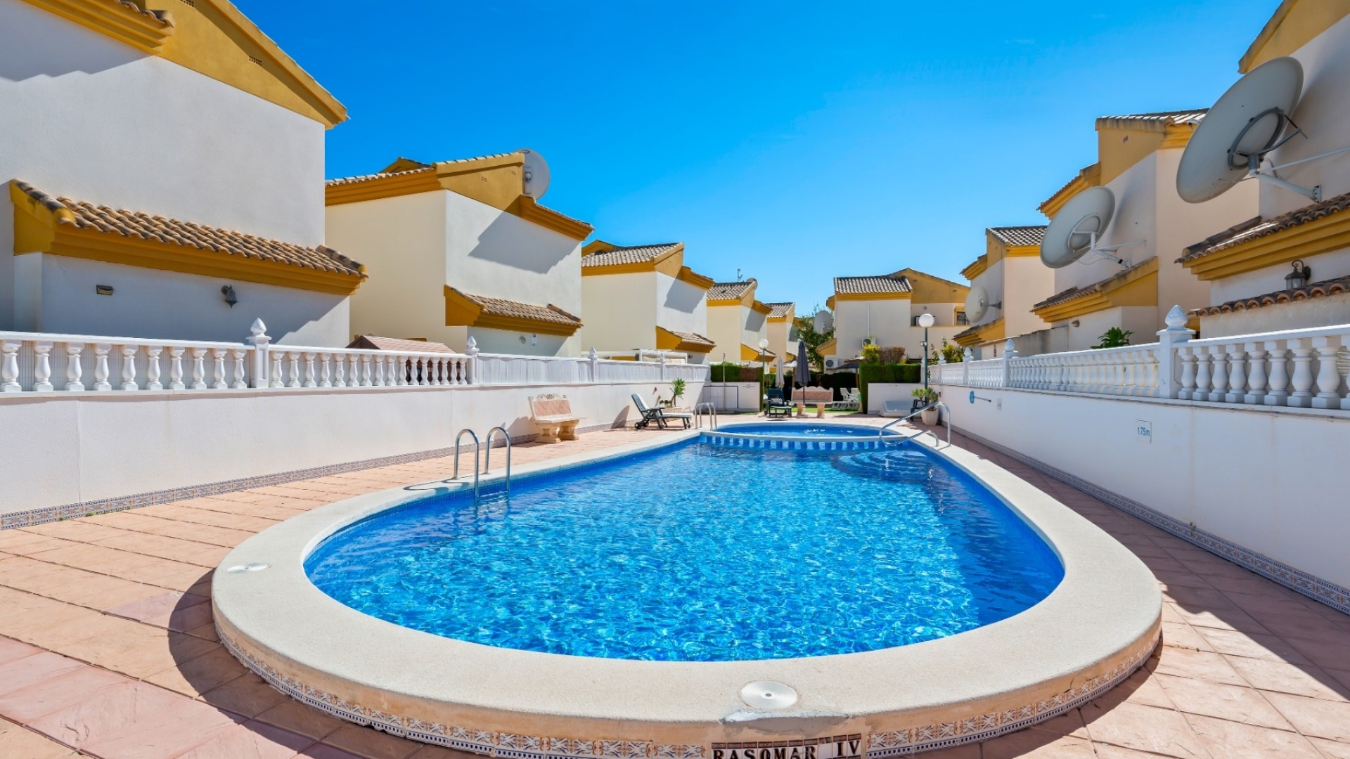 Revente - Villa - Guardamar del Segura - El Raso