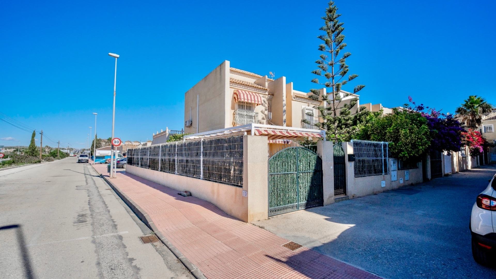 Revente - Villa - Guardamar del Segura - Lomas de Polo-Pinomar