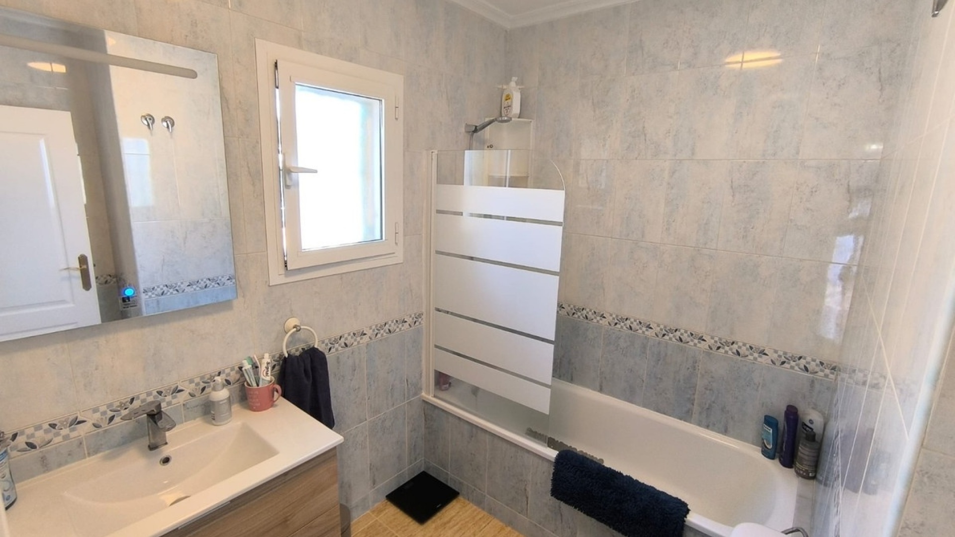 Revente - Villa - Guardamar del Segura - Urbanización El Raso