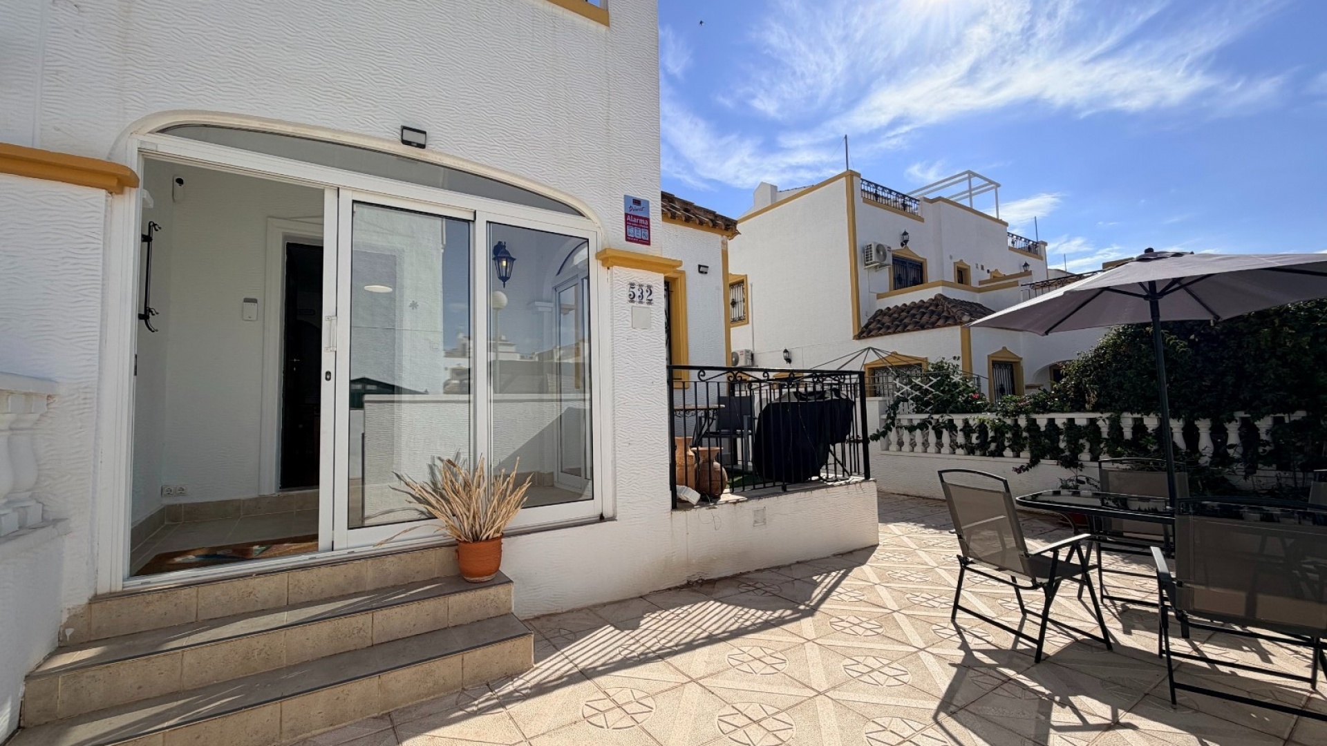 Revente - Villa - Los Montesinos - entre naranjos
